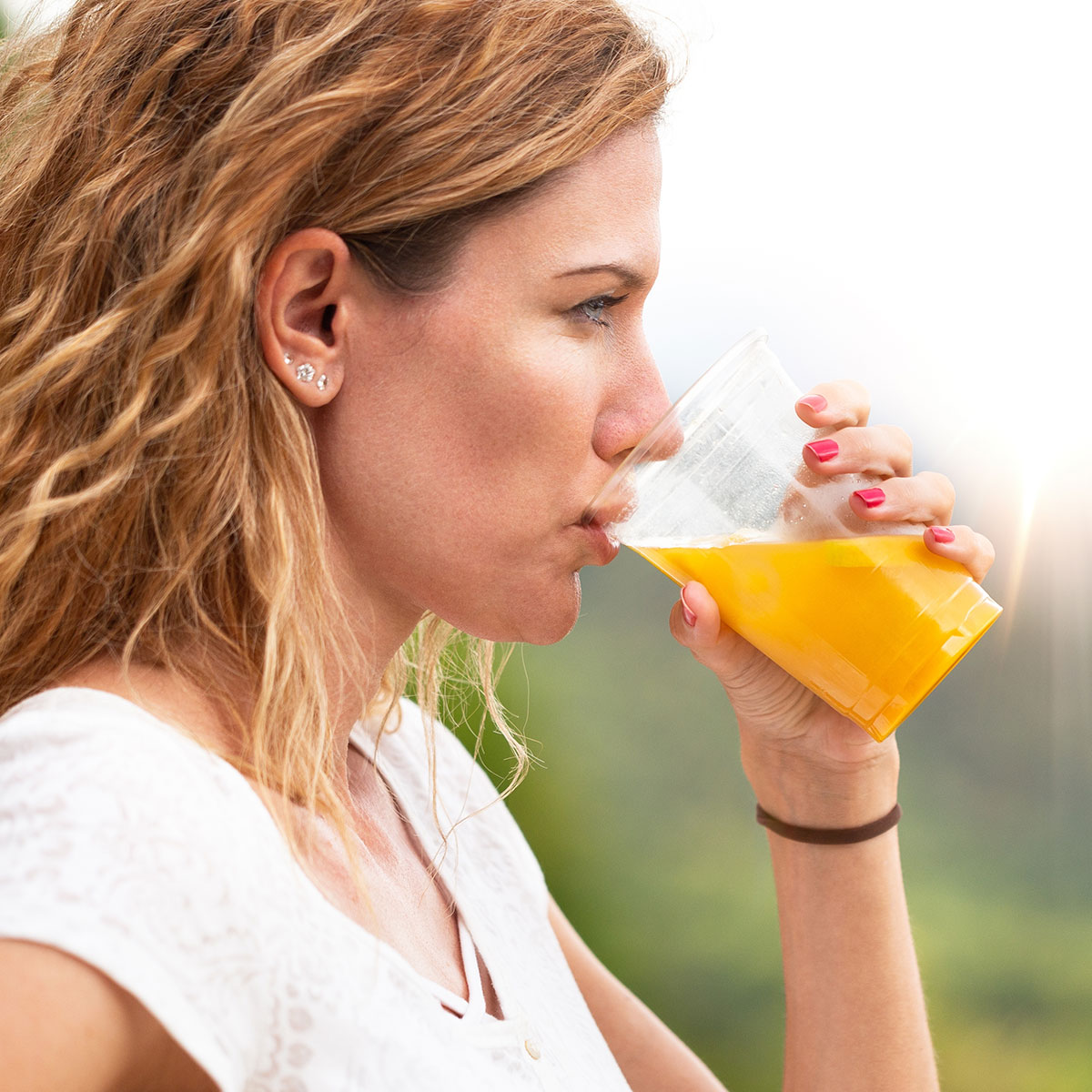 Why People Over 40 Should Stop Drinking These High-Sugar Beverages To Lose Weight