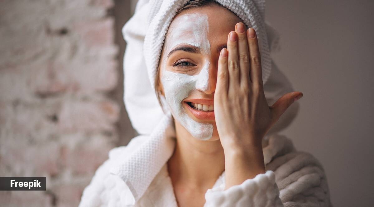 Expert Suggests Three Skincare Practices You Should Start Following While You're Still Young