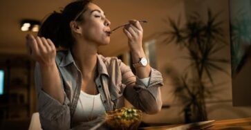 7 Unhealthy Eating Habits That Raise Bad Cholesterol | Health