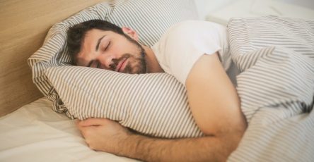 Experts Reveal How To Lose Weight While You Sleep